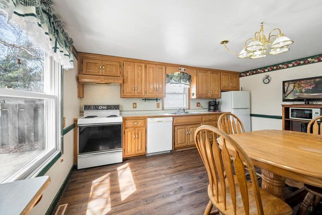 1151 BOND STREET, Green Bay, WI 54303