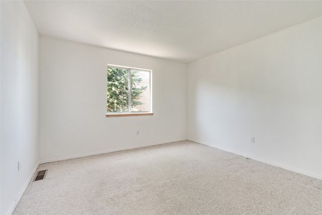2933 Viaje Pavo Real, Santa Fe, NM 87505