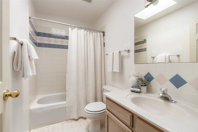 2933 Viaje Pavo Real, Santa Fe, NM 87505