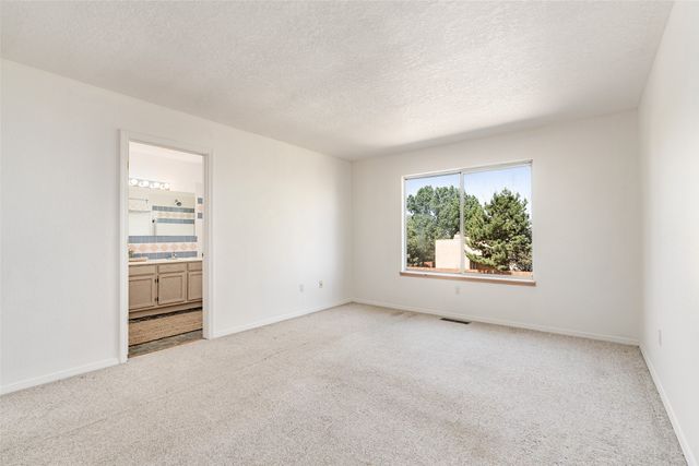 2933 Viaje Pavo Real, Santa Fe, NM 87505