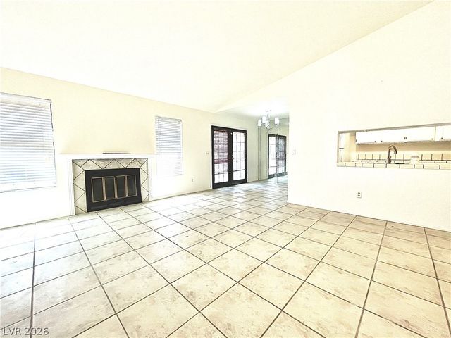 5086 Jeffreys Street 201, Las Vegas, NV 89119