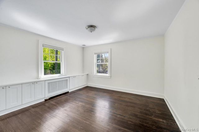 10 Dupont Avenue, White Plains, NY 10605