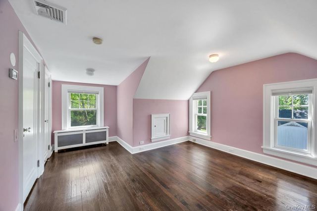 10 Dupont Avenue, White Plains, NY 10605