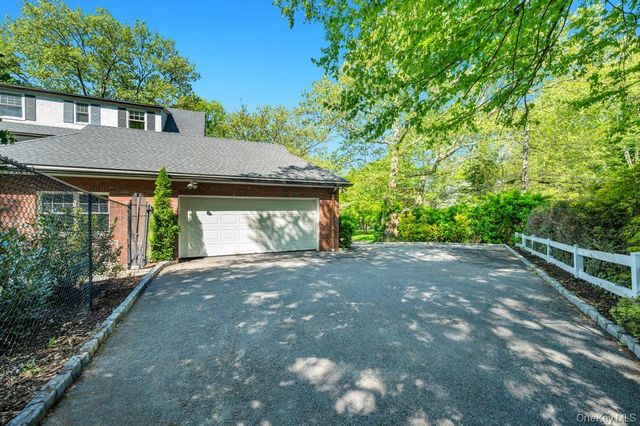 10 Dupont Avenue, White Plains, NY 10605