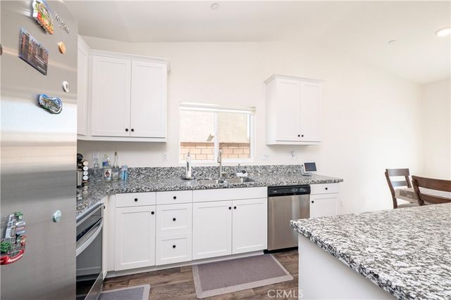 15667 San Diego Ln, Victorville, CA 92394