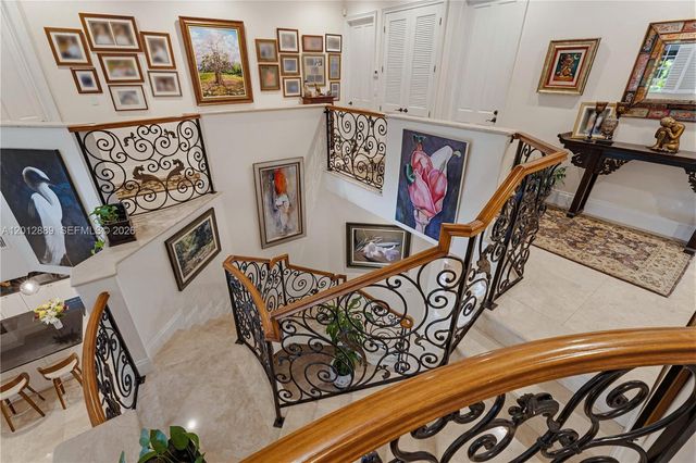 6801 SW 94th St, Pinecrest, FL 33156