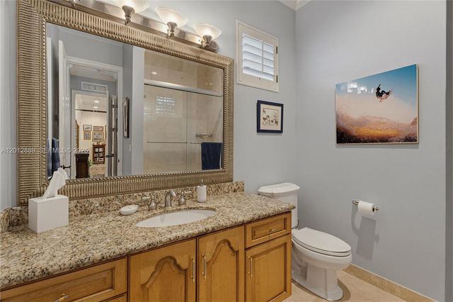 6801 SW 94th St, Pinecrest, FL 33156