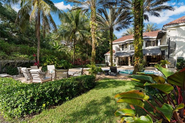 6801 SW 94th St, Pinecrest, FL 33156