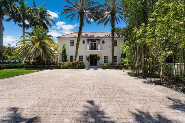 6801 SW 94th St, Pinecrest, FL 33156