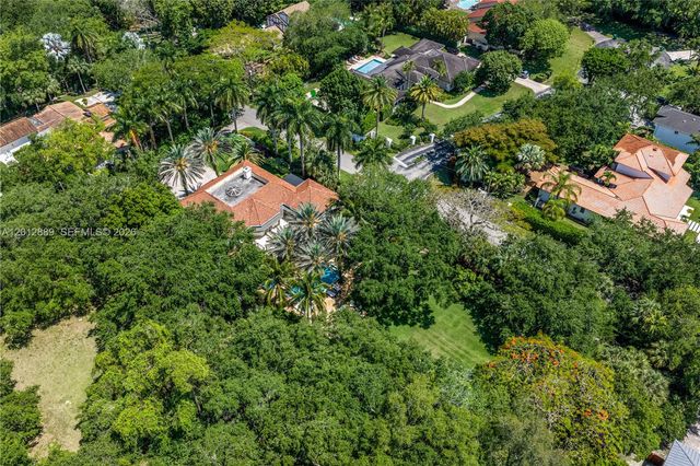 6801 SW 94th St, Pinecrest, FL 33156