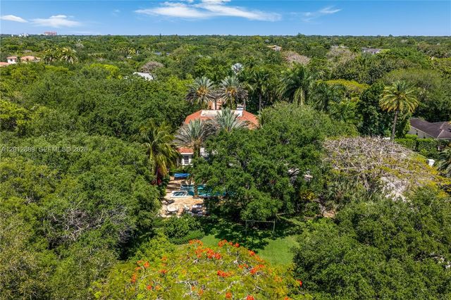 6801 SW 94th St, Pinecrest, FL 33156