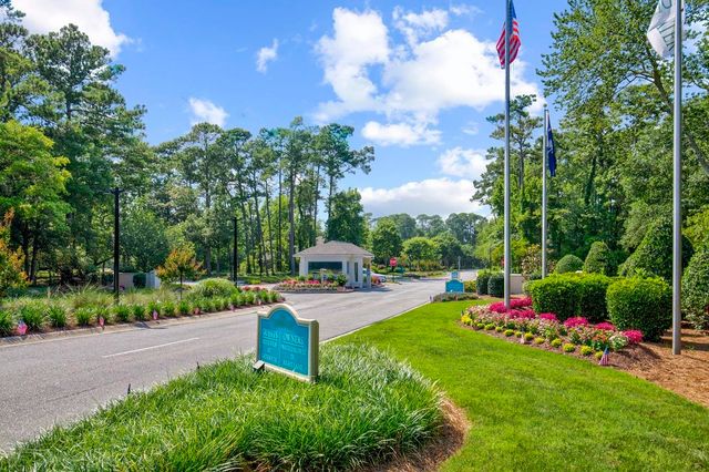 925 Tidewater Dr., North Myrtle Beach, SC 29582
