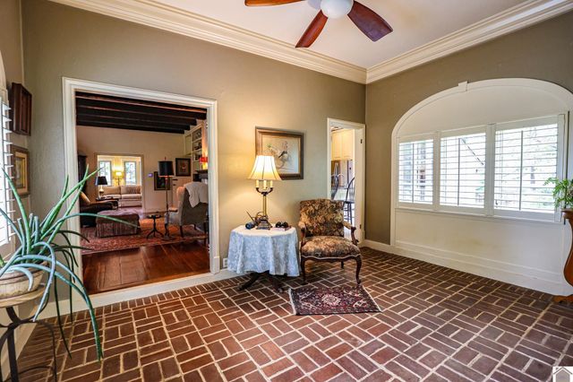 116 Country Club Ln, Paducah, KY 42001