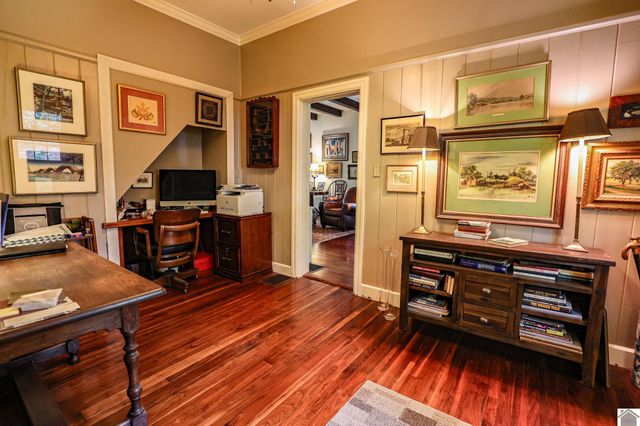 116 Country Club Ln, Paducah, KY 42001