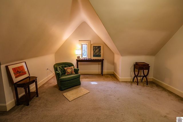 116 Country Club Ln, Paducah, KY 42001