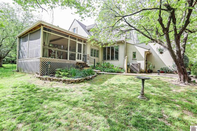 116 Country Club Ln, Paducah, KY 42001