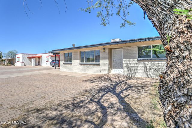 4400 W Ina Road, Tucson, AZ 85741