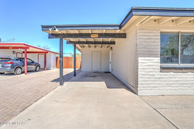 4400 W Ina Road, Tucson, AZ 85741