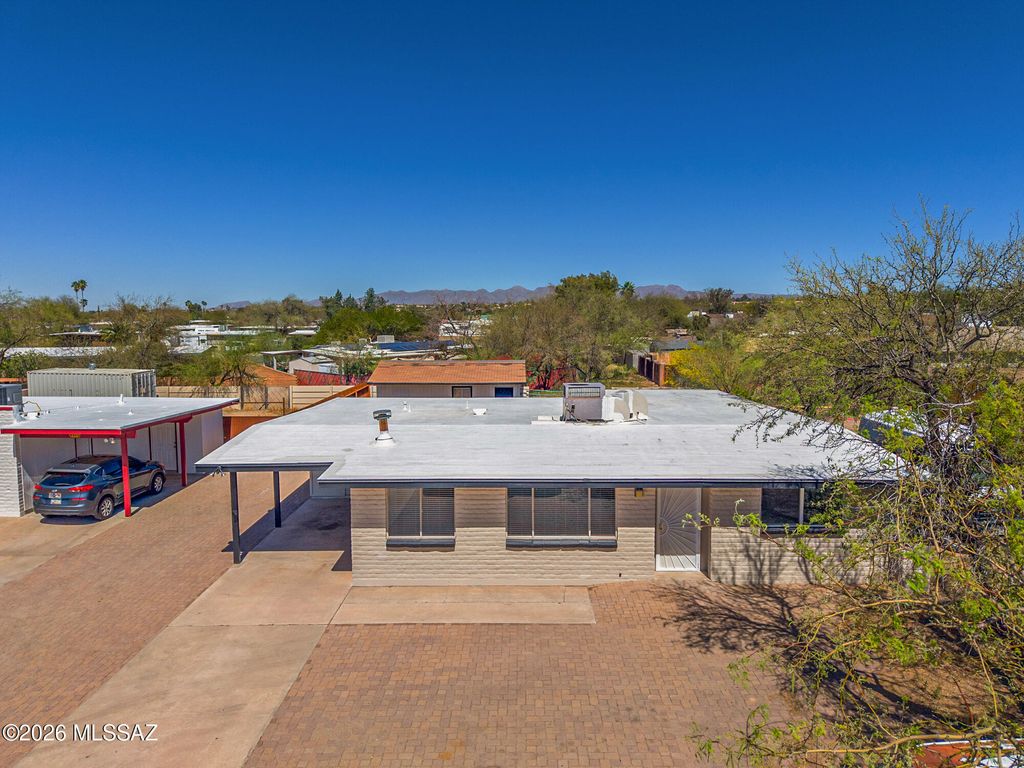 4400 W Ina Road, Tucson, AZ 85741