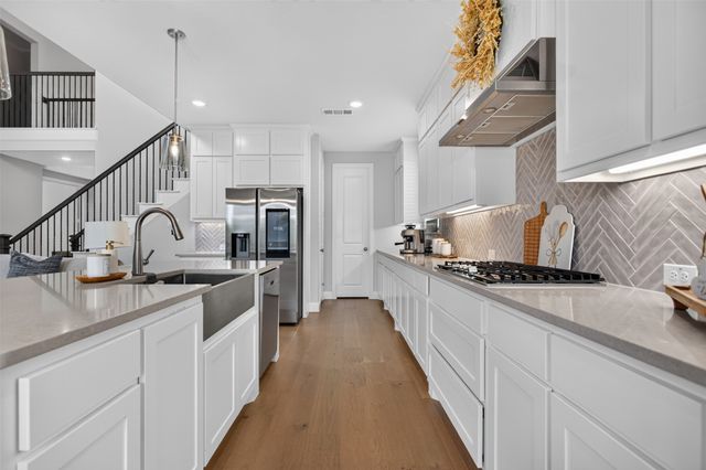 4213 S Pasture View Avenue, Midlothian, TX 76065