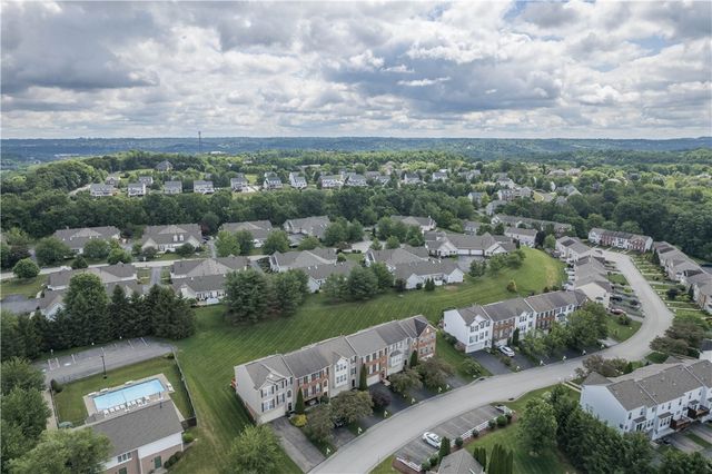 6305 Oyster Bay Ct, Bridgeville, PA 15017