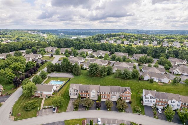 6305 Oyster Bay Ct, Bridgeville, PA 15017