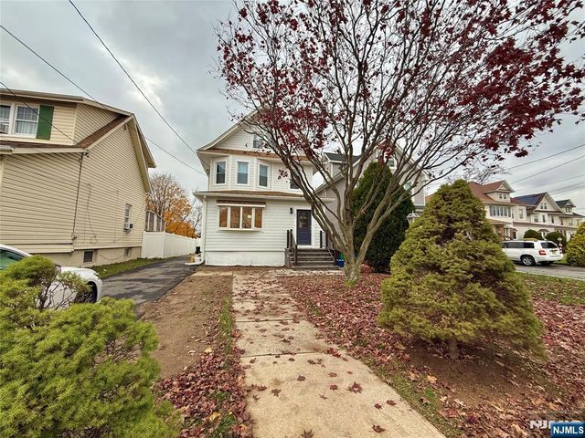 21 Livingston Avenue 1st fl, Lyndhurst, NJ 07071