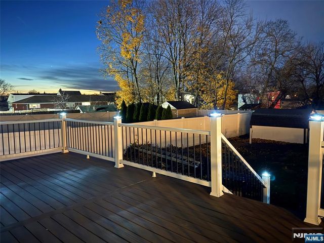 21 Livingston Avenue 1st fl, Lyndhurst, NJ 07071