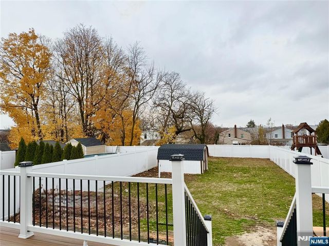 21 Livingston Avenue 1st fl, Lyndhurst, NJ 07071