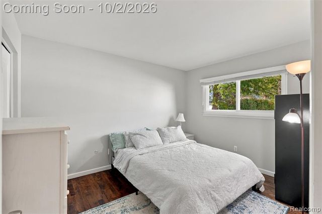 13029 Geoffry Drive, Warren, MI 48088