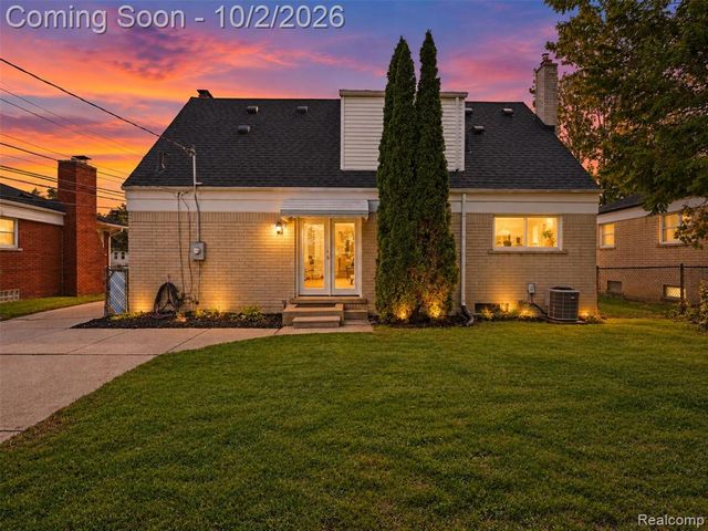 13029 Geoffry Drive, Warren, MI 48088