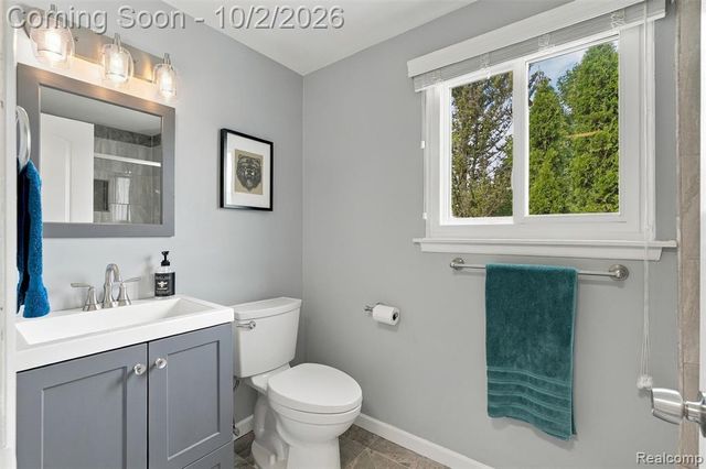 13029 Geoffry Drive, Warren, MI 48088