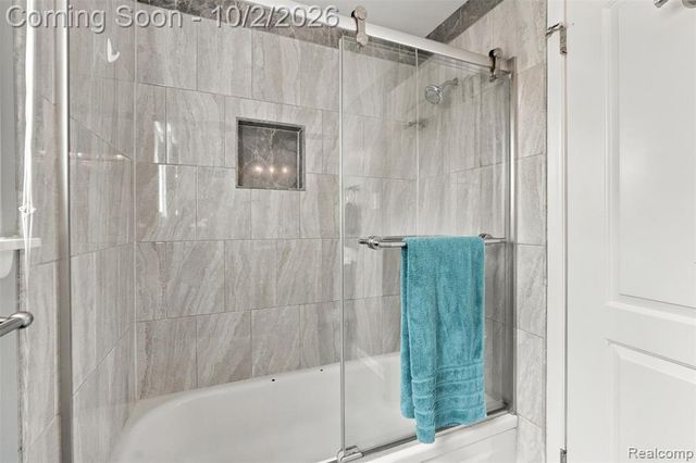 13029 Geoffry Drive, Warren, MI 48088