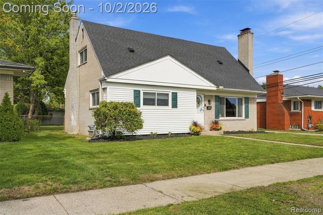 13029 Geoffry Drive, Warren, MI 48088