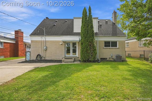 13029 Geoffry Drive, Warren, MI 48088