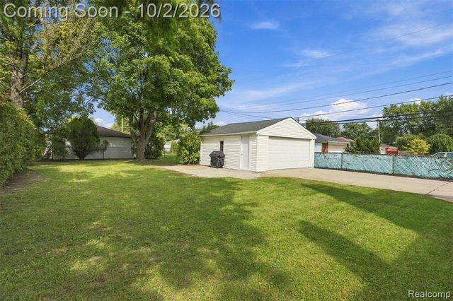 13029 Geoffry Drive, Warren, MI 48088