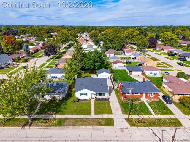 13029 Geoffry Drive, Warren, MI 48088