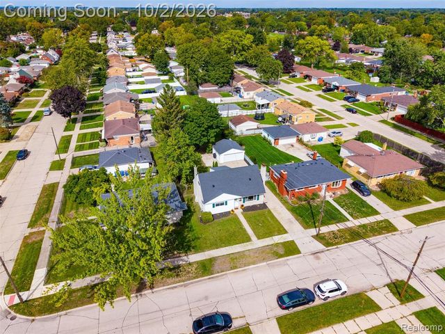 13029 Geoffry Drive, Warren, MI 48088