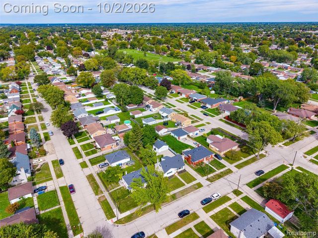 13029 Geoffry Drive, Warren, MI 48088