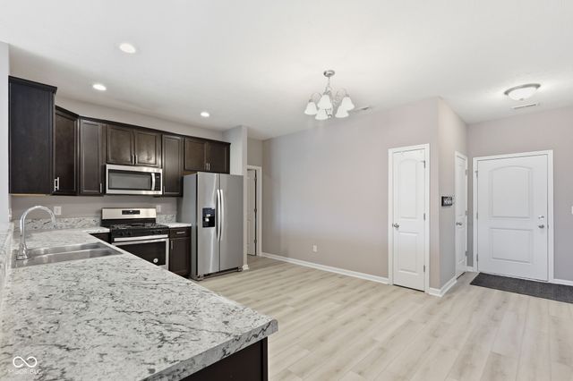 6458 Sulgrove Place, Indianapolis, IN 46221