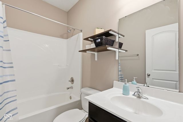 6458 Sulgrove Place, Indianapolis, IN 46221