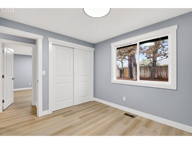 18830 Sw BUTTERNUT St, Beaverton, OR 97078