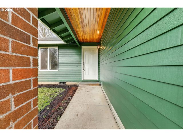 18830 Sw BUTTERNUT St, Beaverton, OR 97078