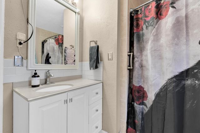 3443 21ST STREET N, St Petersburg, FL 33713
