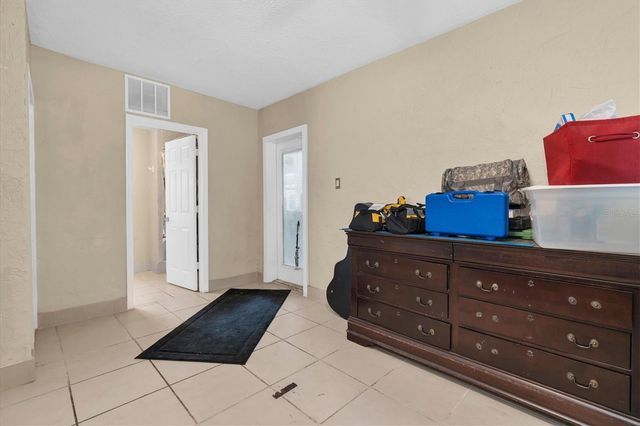 3443 21ST STREET N, St Petersburg, FL 33713
