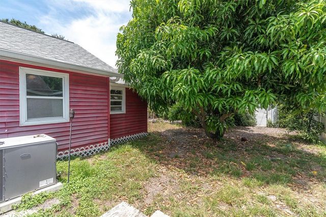 3443 21ST STREET N, St Petersburg, FL 33713
