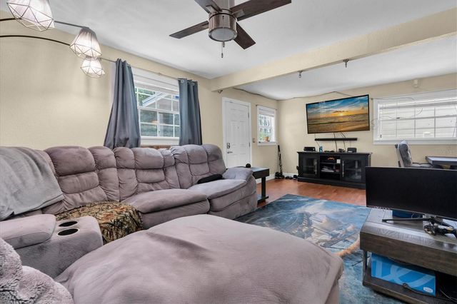 3443 21ST STREET N, St Petersburg, FL 33713