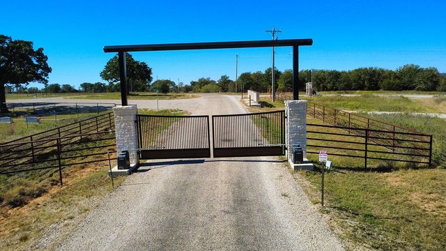 170 Wooded Crest Drive, Palo Pinto, TX 76484