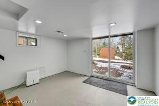 8 Buttonwood Road, Kidder Twp, PA 18624