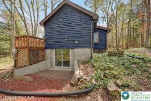 8 Buttonwood Road, Kidder Twp, PA 18624